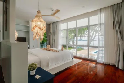 Seaside Bliss Beach Villa Rawai – Foto’s 2